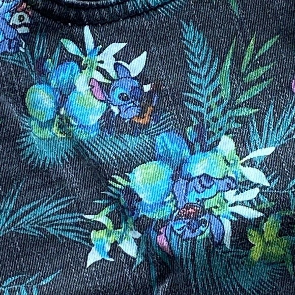 Disney Lilo & Stitch Jean Shorts - Picture 6 of 7